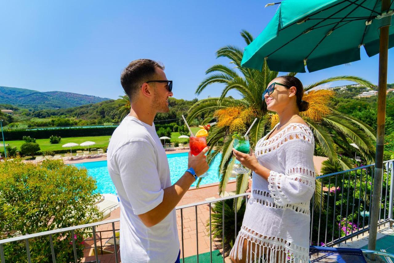 Hotel Le Acacie كابوليفيري المظهر الخارجي الصورة