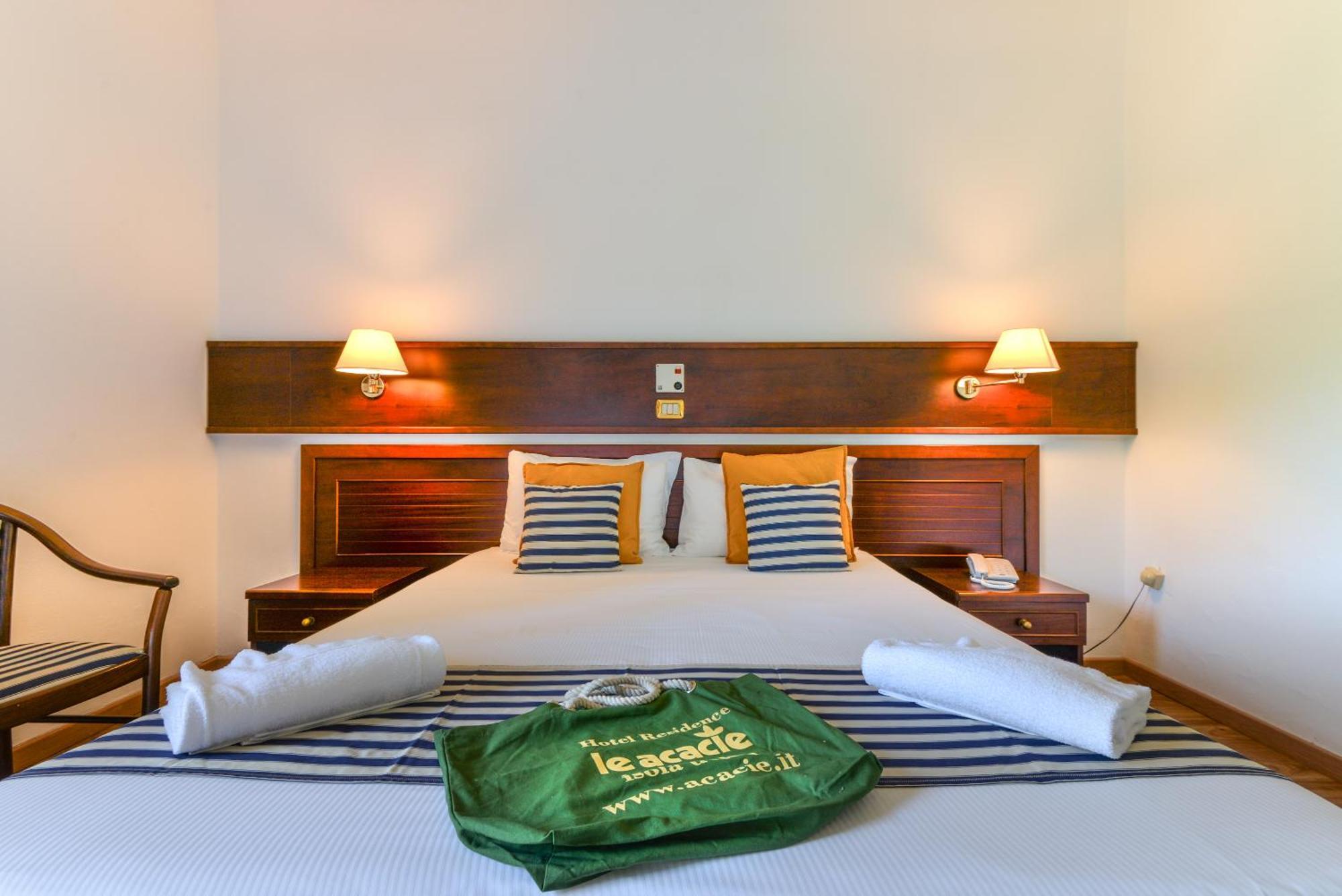 Hotel Le Acacie كابوليفيري المظهر الخارجي الصورة