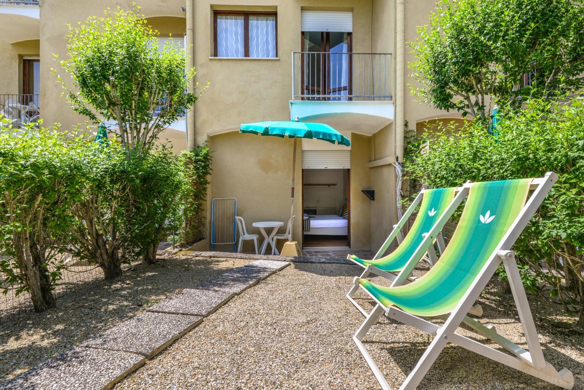 Hotel Le Acacie كابوليفيري المظهر الخارجي الصورة