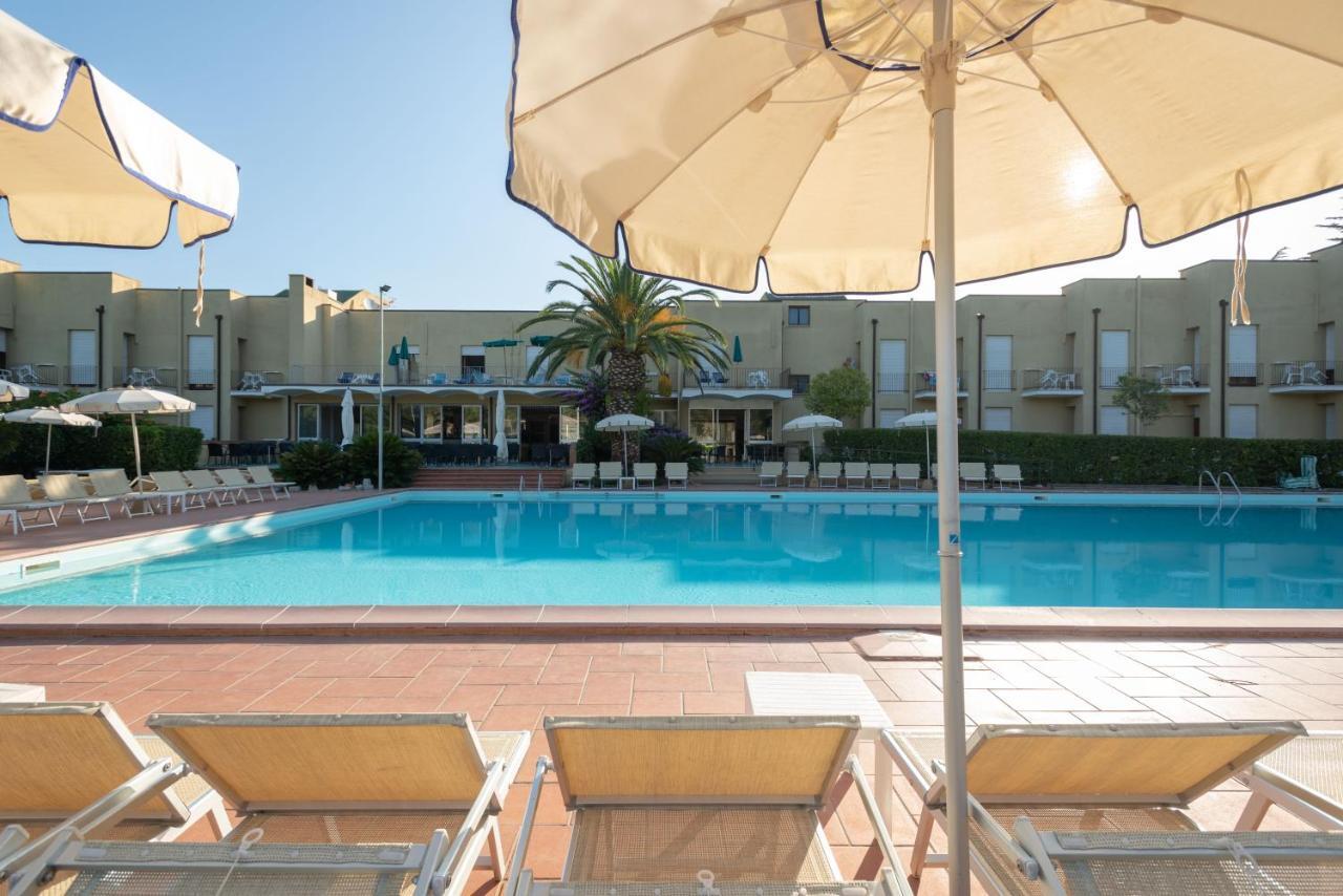 Hotel Le Acacie كابوليفيري المظهر الخارجي الصورة